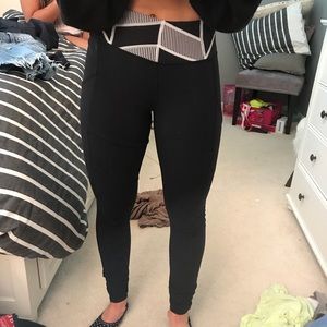 lululemon black pocket leggings